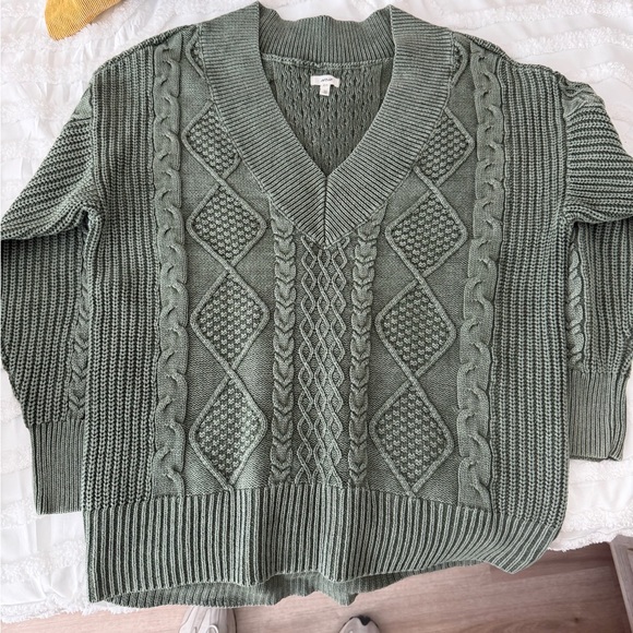 aerie Sweaters - Aerie Sage V-Neck Cable Knit Sweater